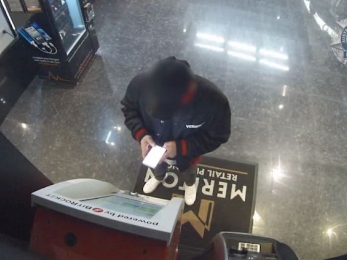 Arrest_at_cryptocurrency_ATM