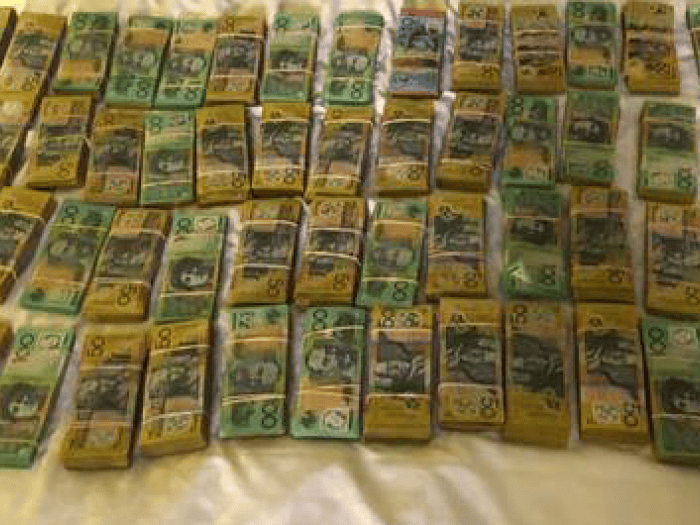650 000 cash seized