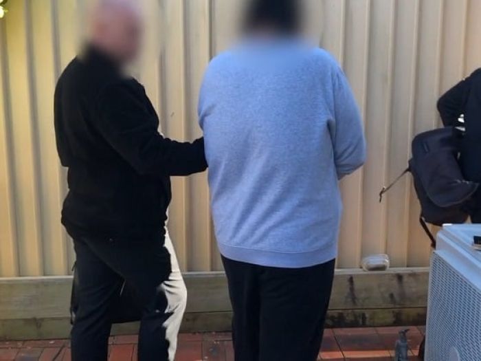 Man arrested for allegedly grooming New Zealand girl