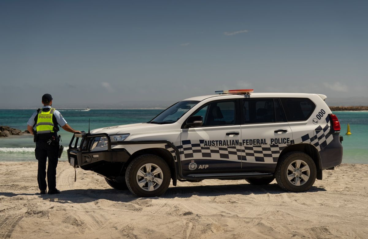 AFP car on Geraldton beach